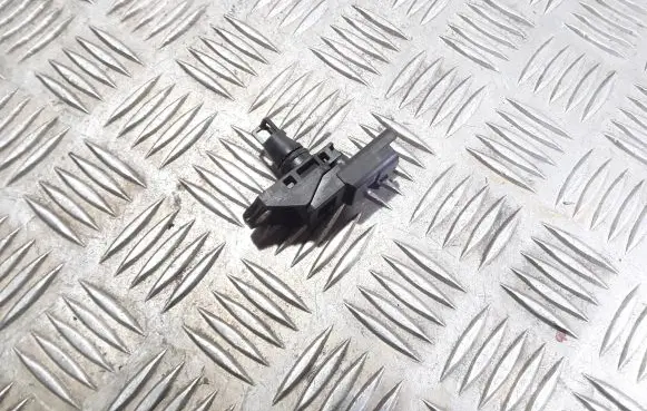 Opel Crossland X Air pressure sensor 9675333080