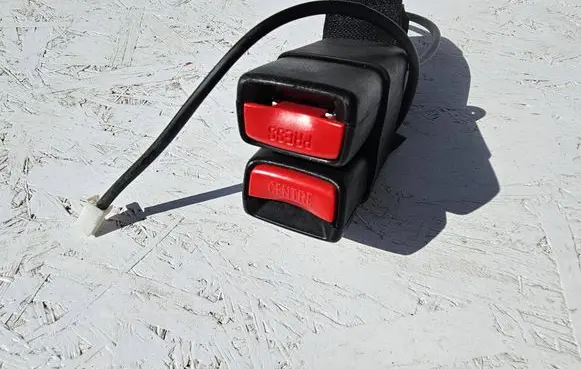 Nissan Qashqai Rear seatbelt buckle ZAPNKAPASAJ11