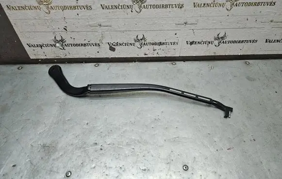 BMW 3 E90 E91 Front wiper blade arm 7171641