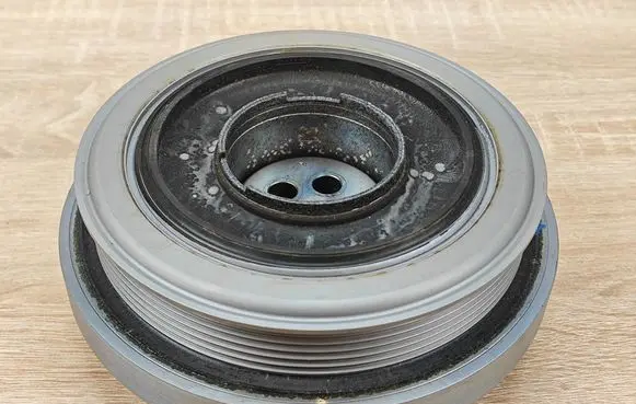 BMW 4 G22 G23 G24 G26 Crankshaft pulley 8579928
