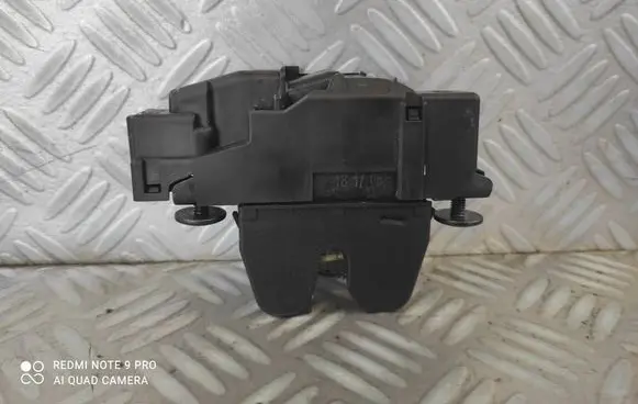 Peugeot 308 Tailgate lock latch 9816195380
