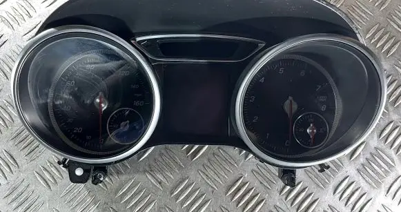 Mercedes-Benz GLA W156 Speedometer (instrument cluster) A1569004904 1569004904