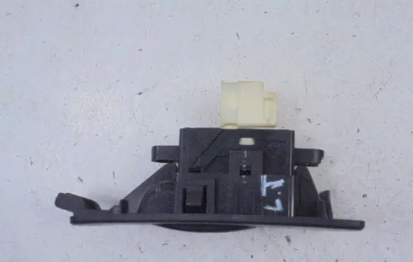 Subaru Impreza II Electric window control switch 94266FE060