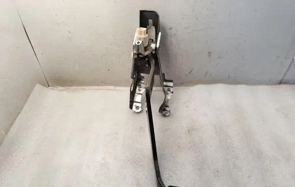 Toyota Auris 150 Brake pedal 5510612690