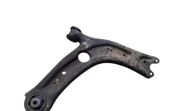 Volkswagen PASSAT B8 Front lower control arm/wishbone