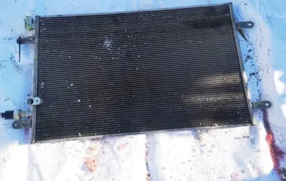 A/C cooling radiator (condenser)