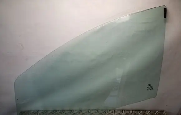 Fiat Grande Punto Front door window glass four-door