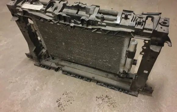 Ford Fiesta Radiator set F1F18C607HE