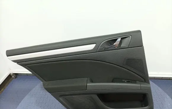 Skoda Superb B6 (3T) Door card panel trim set 3T9867209BD