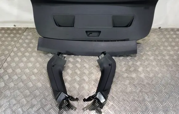 Cupra Formentor Tailgate/boot cover trim set 5FF867707