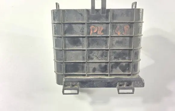Audi A3 S3 8P Battery box tray 1K0915336