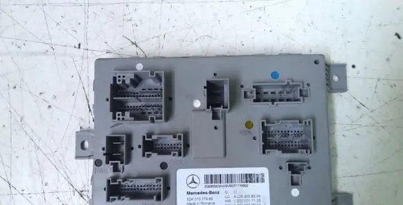 Mercedes-Benz C W205 Comfort/convenience module 5DK01077582