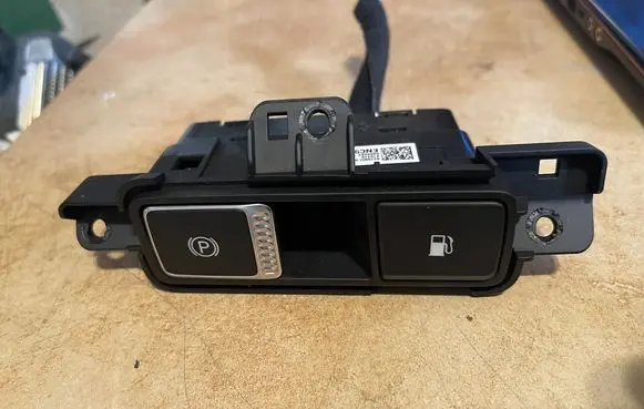 Hyundai Santa Fe Hand parking brake switch 299230874 299230875