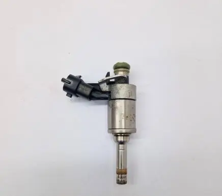 Maserati Ghibli Fuel injector 0261500428 0261500
