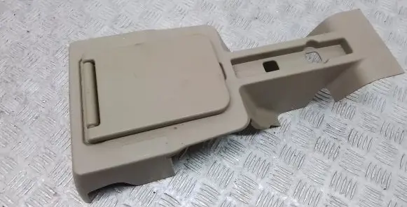 Volvo XC90 Glove box central console 8665779