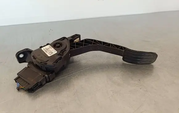 Volvo V60 Accelerator throttle pedal 31329062 C95YE03 28112013