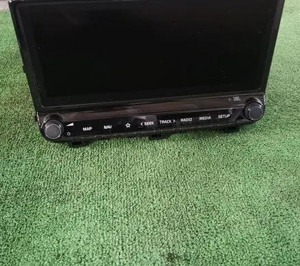 KIA Pro Cee'd III Radio/CD/DVD/GPS head unit 96560-J7620