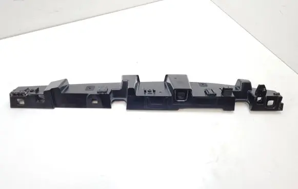 BMW i3 Fender mounting bracket 7299184