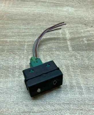 BMW 3 E36 Electric window control switch 8365300 WITHPLUG