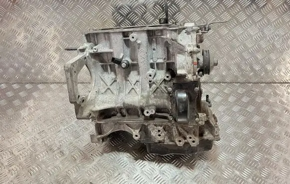 Opel Crossland X Engine block HN05