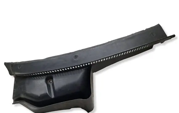 Audi A4 S4 B5 8D Wiper trim 8D1819404A