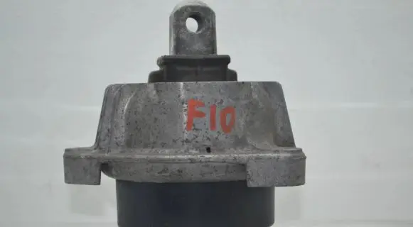 BMW 5 F10 F11 Engine mount bracket 6777371 68623513