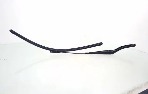 Volvo V50 Front wiper blade arm 31253996