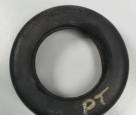Mercedes-Benz 190 W201 Rear coil spring rubber mount 2013250944