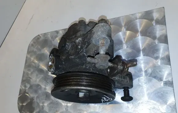 Honda FR-V Power steering pump RJH503461D