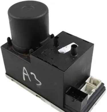 Audi A3 S3 8L Central locking vacuum pump 8D0862257B