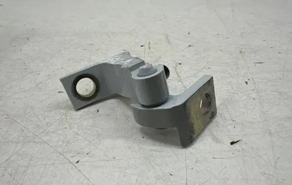 Skoda Kamiq Rear door upper hinge
