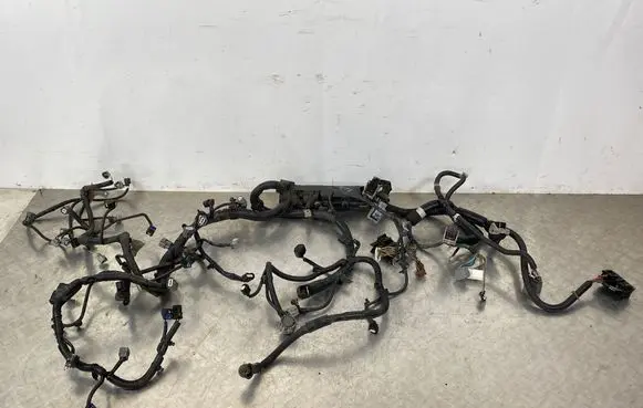 Mitsubishi Outlander IV Engine installation wiring loom 717639T1