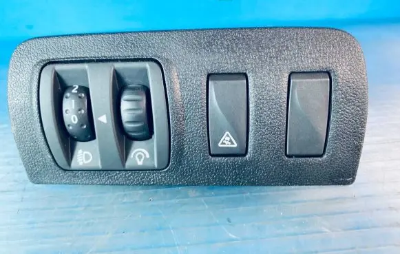 Renault Scenic III - Grand scenic III Headlight level height control switch 648450001R 648450007R