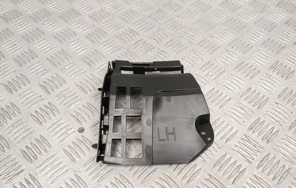 Volvo XC40 Front bumper mounting bracket 31455242