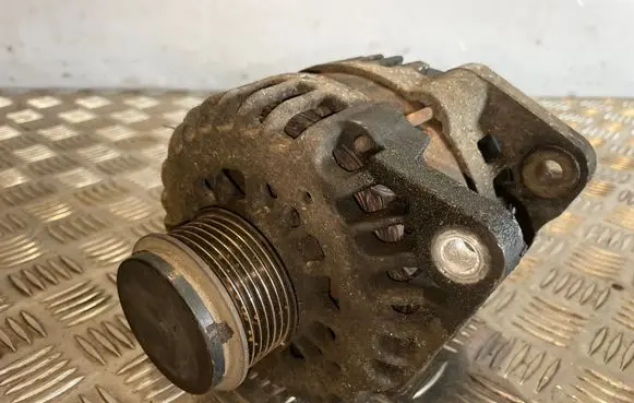 Opel Astra H Generator/alternator 8980311551