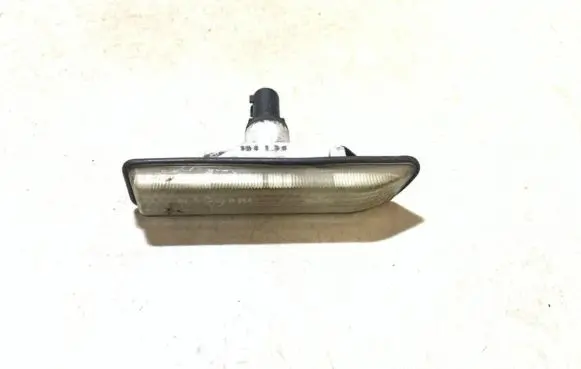 BMW X5 E53 Front fender indicator light 015e130144
