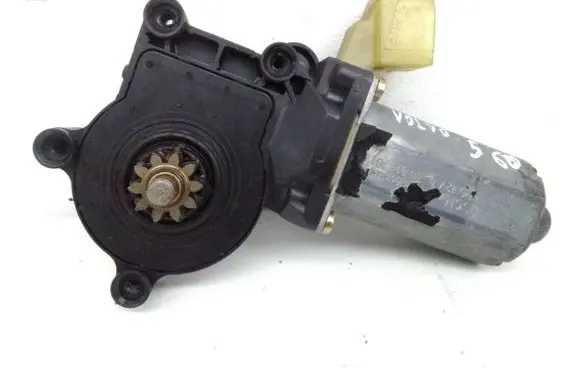 Volvo S60 Front door window regulator motor 0130821761