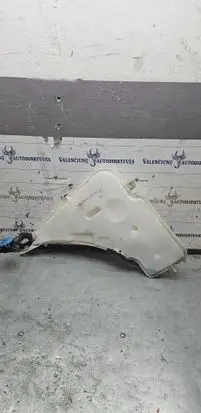 BMW 4 F36 Gran coupe Windshield washer fluid reservoir/tank 724167913