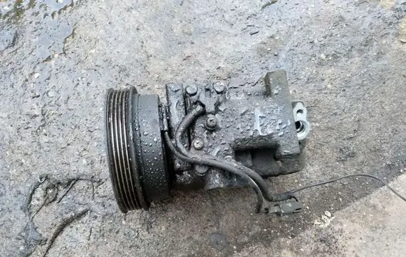 Mazda 626 Air conditioning (A/C) compressor (pump)