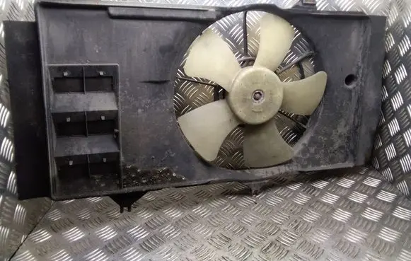 Toyota Yaris Electric radiator cooling fan 1636323020