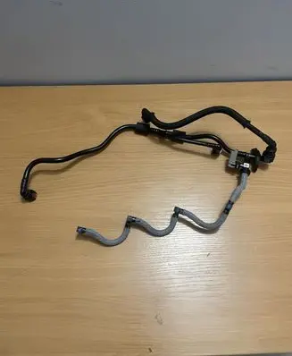 Nissan X-Trail T32 Fuel return line/hose 166718953R