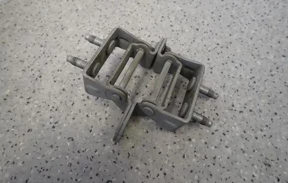 Chevrolet Cruze Tailgate/trunk/boot hinge