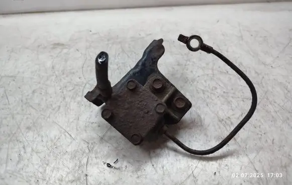 Mitsubishi L200 Other engine bay part 