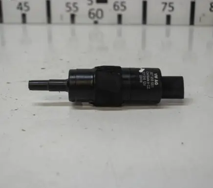 Audi A5 8T 8F Windscreen/windshield washer pump 3B7955681