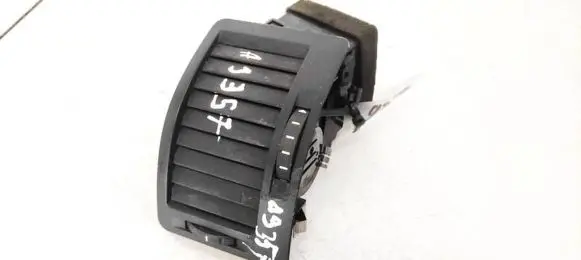 Skoda Octavia Mk2 (1Z) Dash center air vent grill 1Z0819701