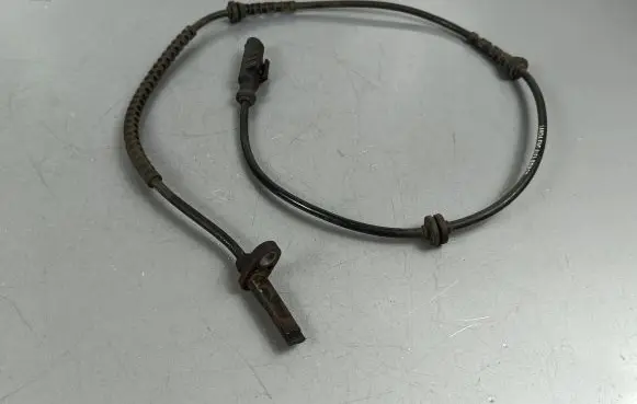 Jeep Renegade ABS brake wheel speed sensor 51941079