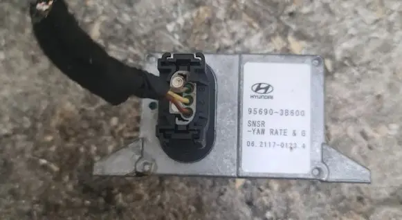 KIA Opirus ESP acceleration yaw rate sensor