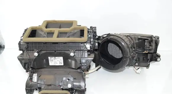 BMW 3 G20 G21 Interior heater climate box assembly 6843809 9382878 64119382878