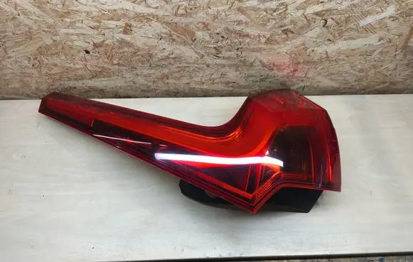 Volvo S90, V90 Rear/tail lights 31656782