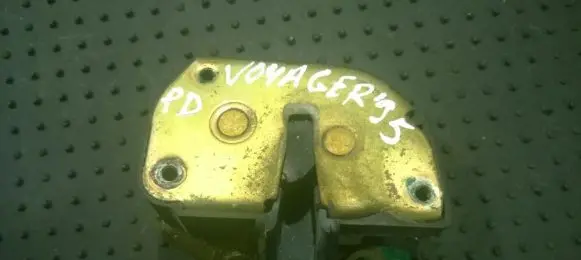 Chrysler Voyager Front door lock